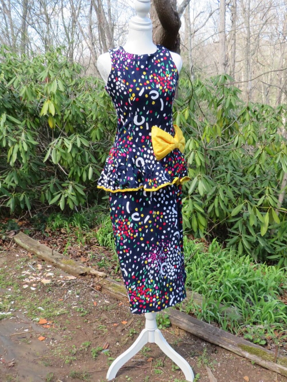 Déborah Boutique Vintage Abstract Print Dress  Peplum Waist, Yellow Bow, cotton